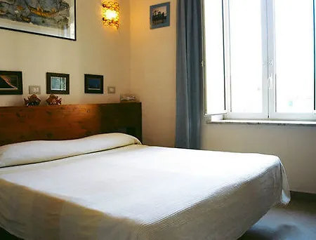 塞拉西罗住宿加早餐旅馆 4* 那不勒斯